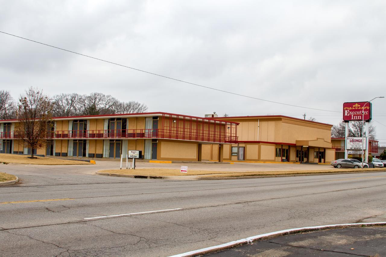 Executive Inn Ponca City מראה חיצוני תמונה
