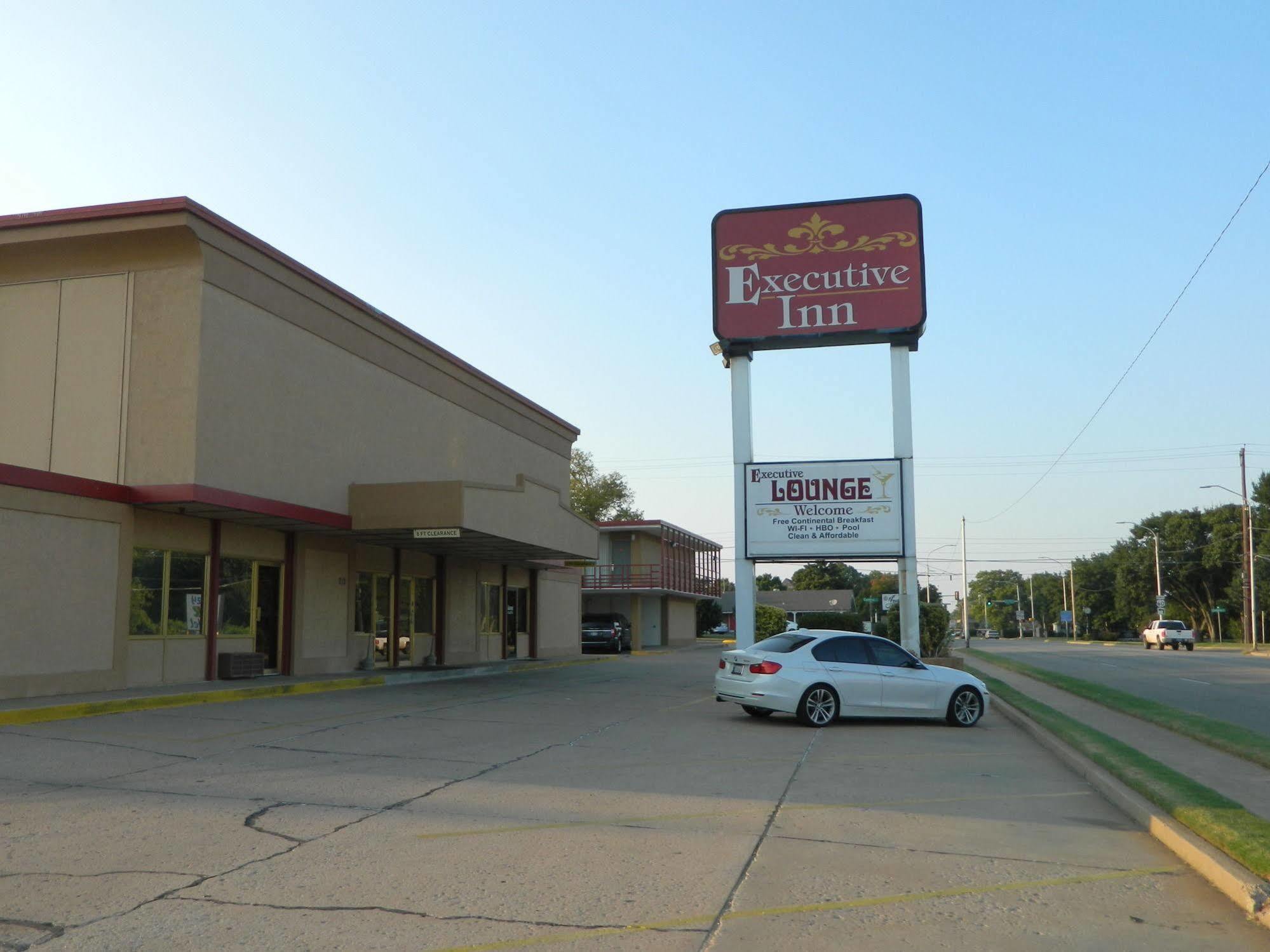 Executive Inn Ponca City מראה חיצוני תמונה